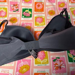 Body by Victoria’s Secret wireless t-shirt bra